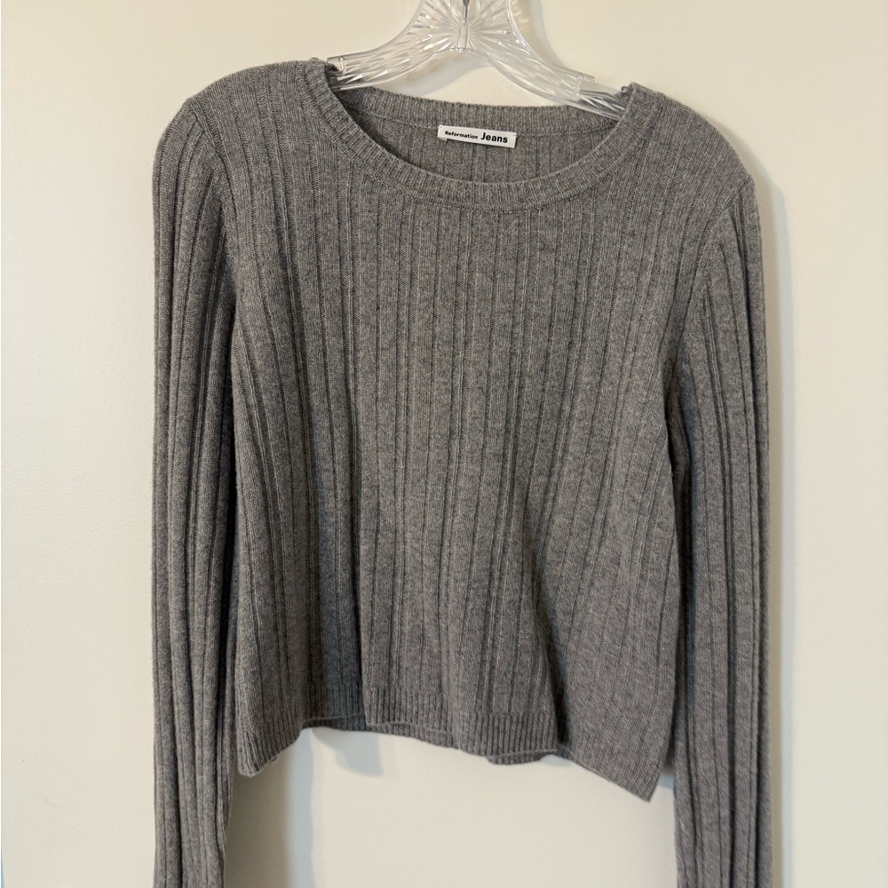 Reformation Jeans Ribbed Gray Knit Sweater